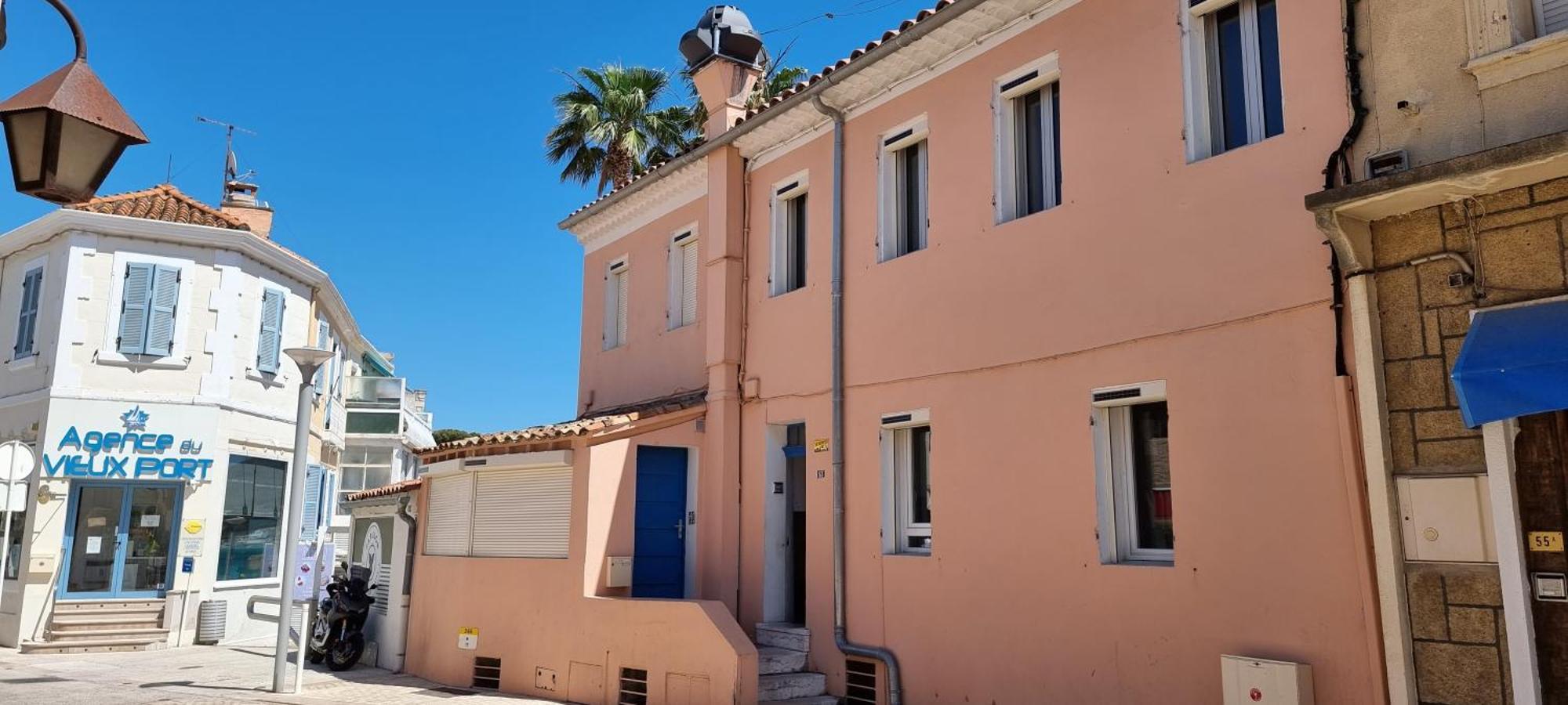 Apartamento Les Pieds Dans L'Eau Saint-Cyr-sur-Mer Exterior foto